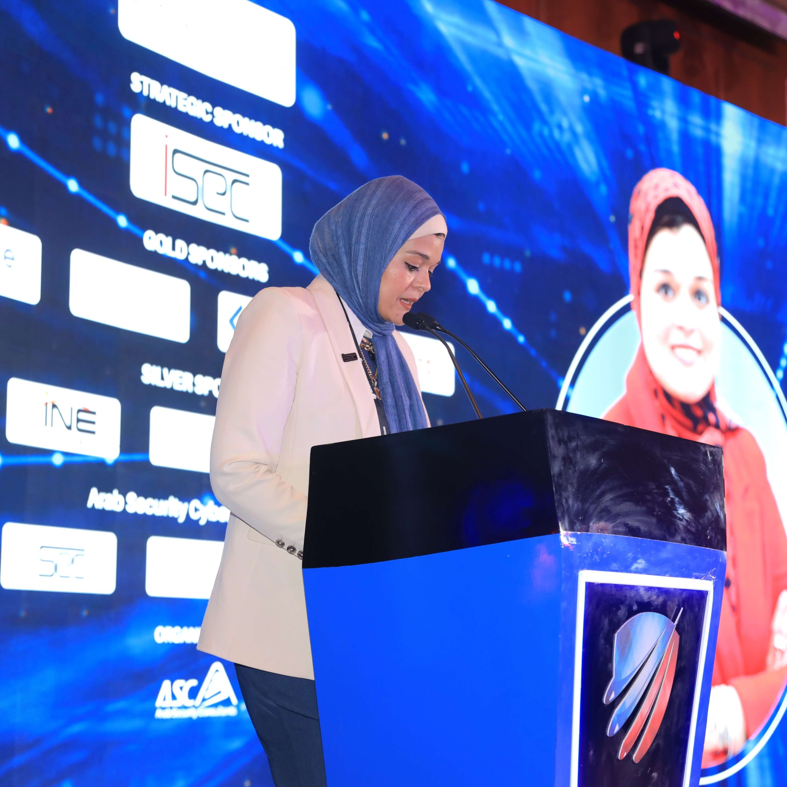 4DE2A0E0-6BA9-4CBE-B2E7-D2D281EFF7C1