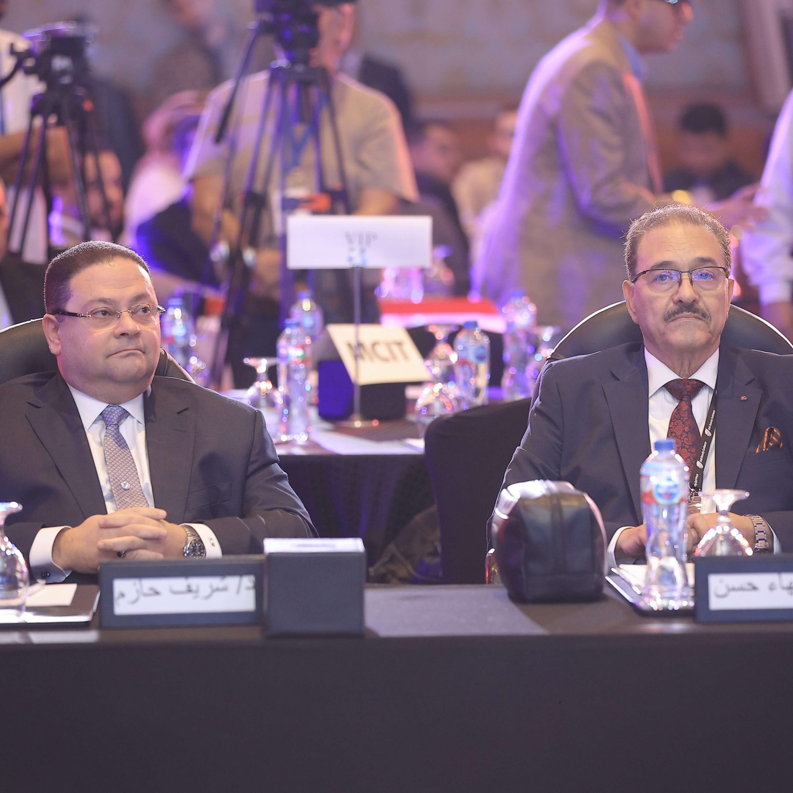 EDB2B562-F41B-4BF1-99AE-A944CB2951F3